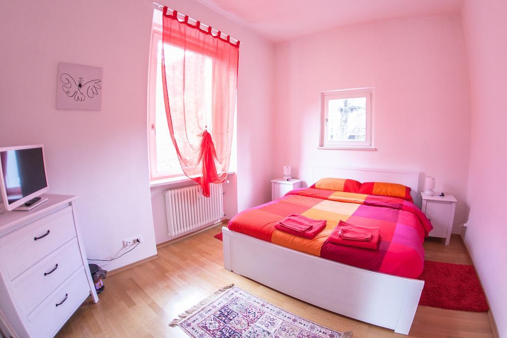 Villa Anita Rooms Bozen Zimmer foto