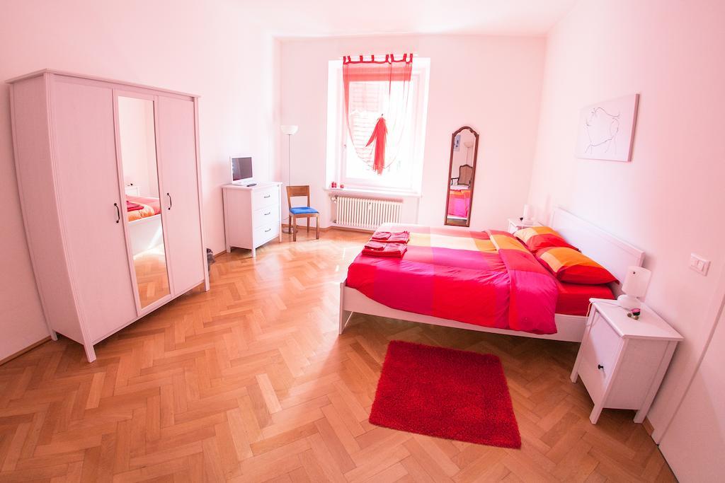 Villa Anita Rooms Bozen Zimmer foto